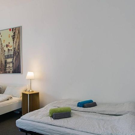 Apartment With 3 Bedroom +1.5 Bthrm +A/C In Prenzlauer Berg Berlijn Buitenkant foto