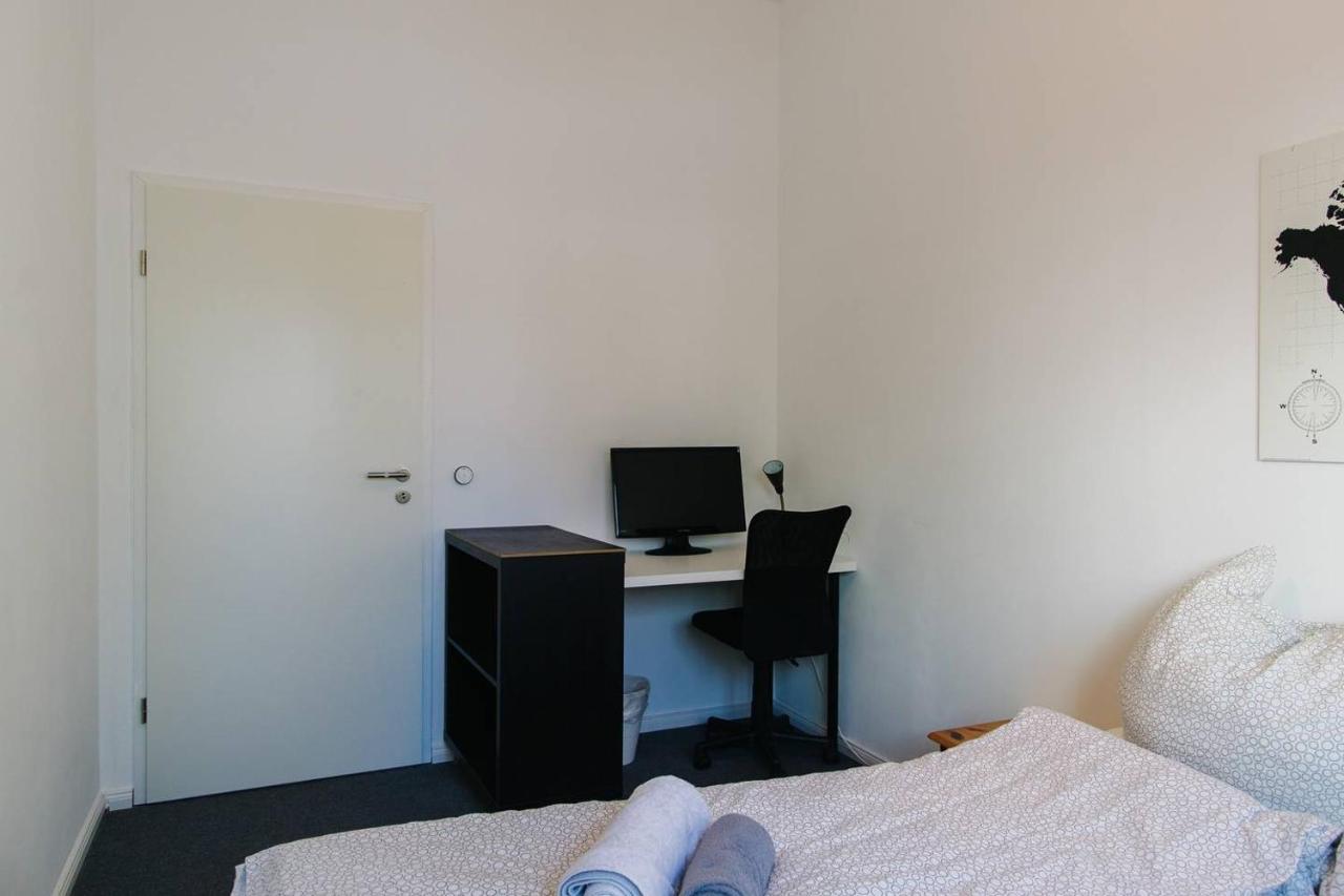 Apartment With 3 Bedroom +1.5 Bthrm +A/C In Prenzlauer Berg Berlijn Buitenkant foto