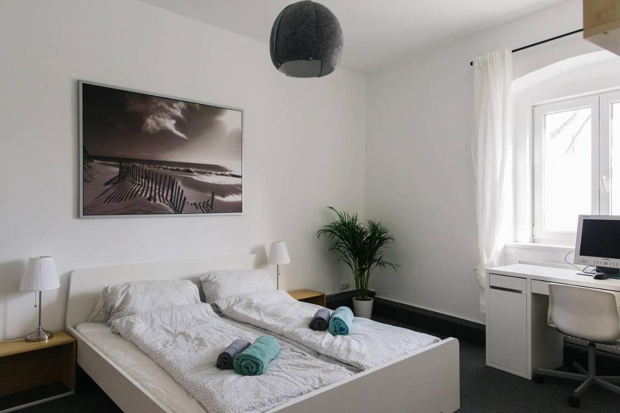 Apartment With 3 Bedroom +1.5 Bthrm +A/C In Prenzlauer Berg Berlijn Buitenkant foto