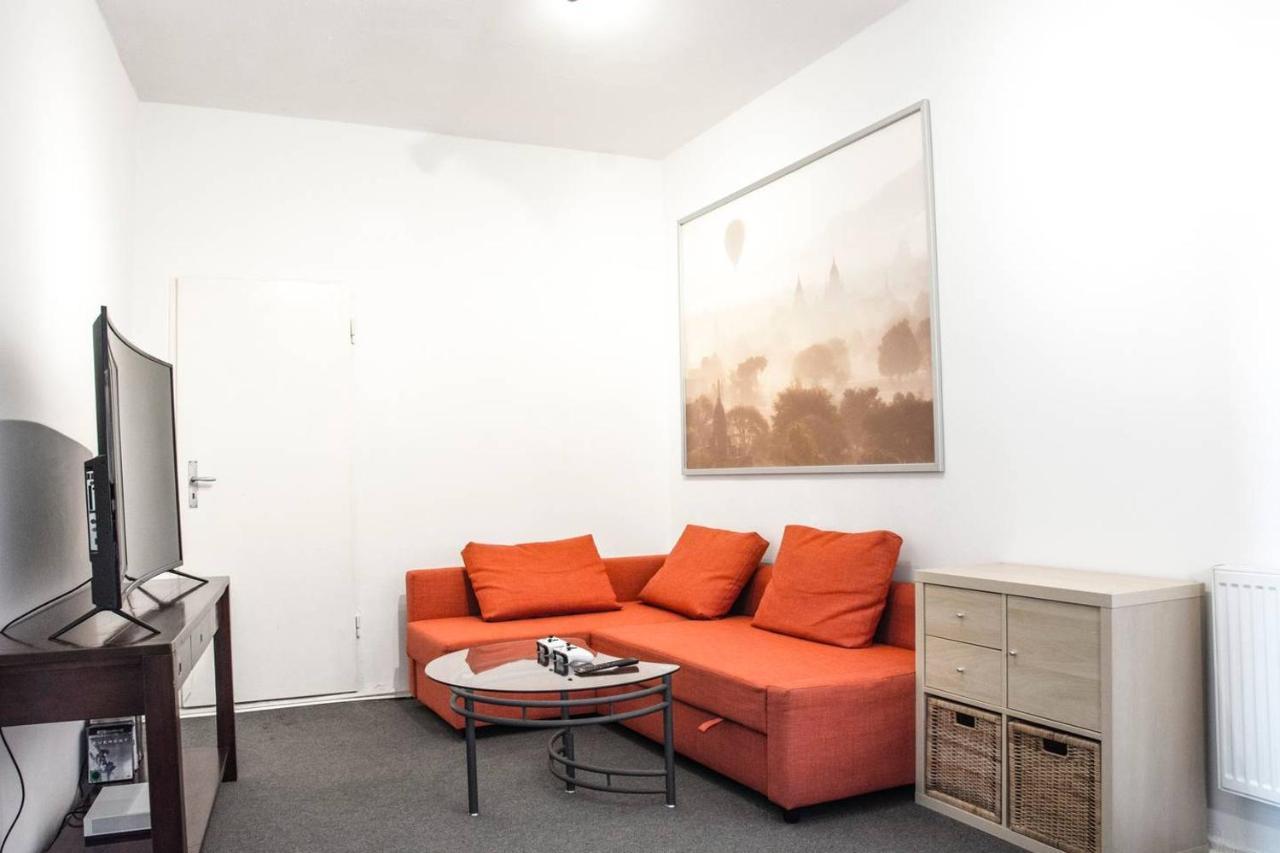 Apartment With 3 Bedroom +1.5 Bthrm +A/C In Prenzlauer Berg Berlijn Buitenkant foto